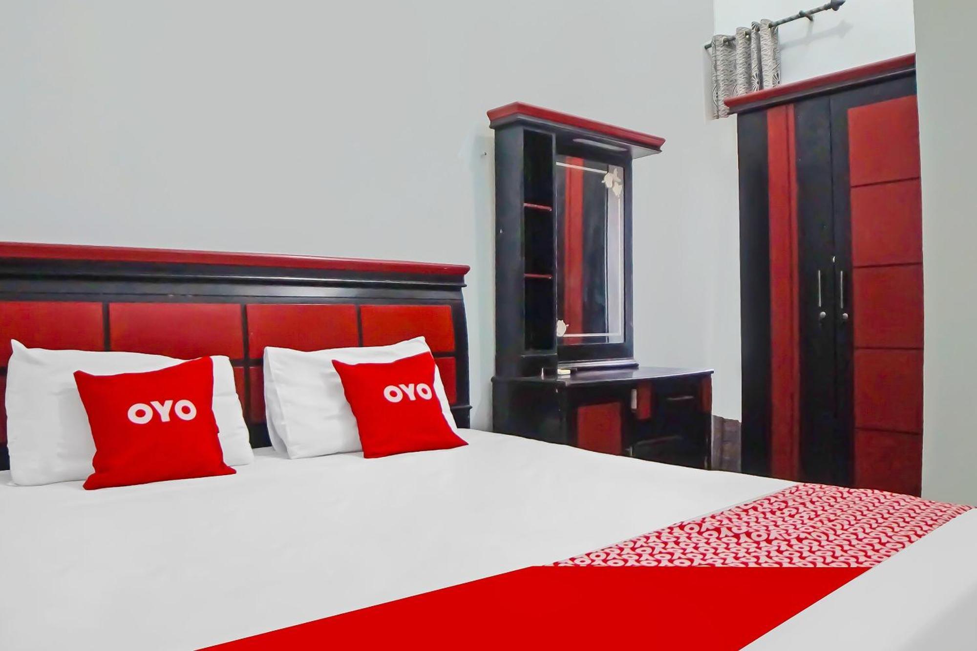 Oyo 92384 Homestay Vip Medan Exterior photo